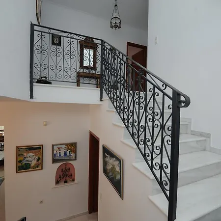 Villa Lagadia *